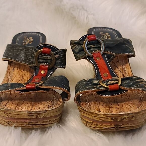 Spring step Genevieve distressed wedges - Picture 7 of 11